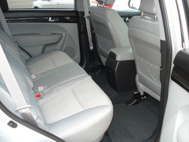 Kia Sorento 2011 photo 3