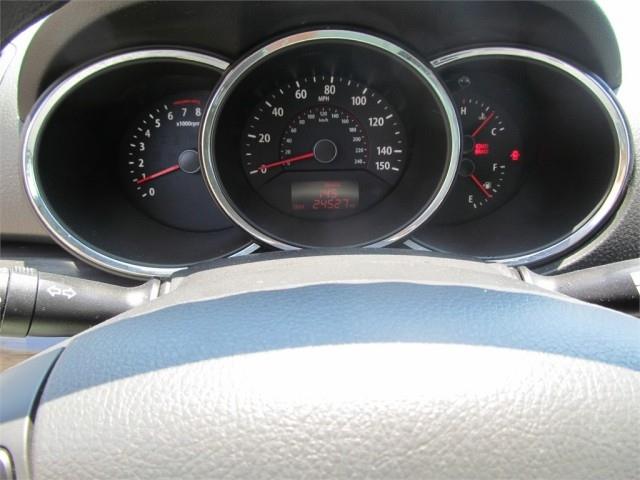 Kia Sorento 2011 photo 4