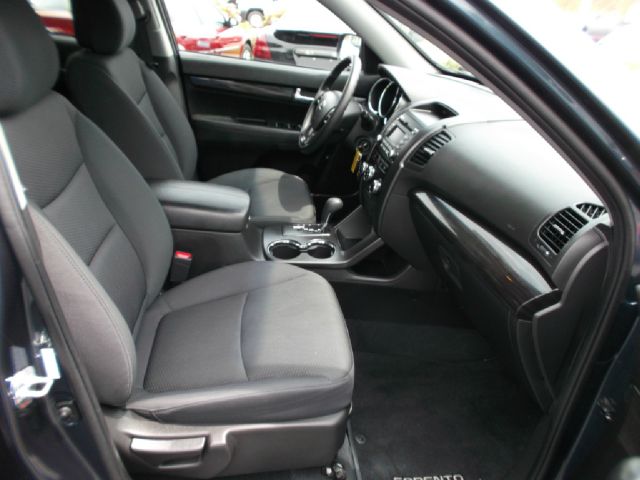 Kia Sorento 2011 photo 3