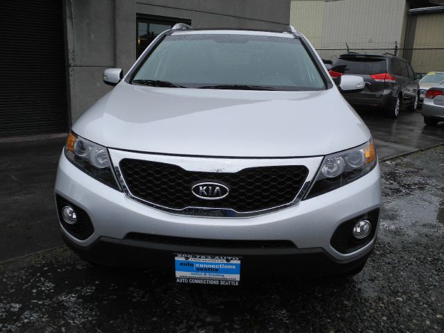 Kia Sorento 2011 photo 2