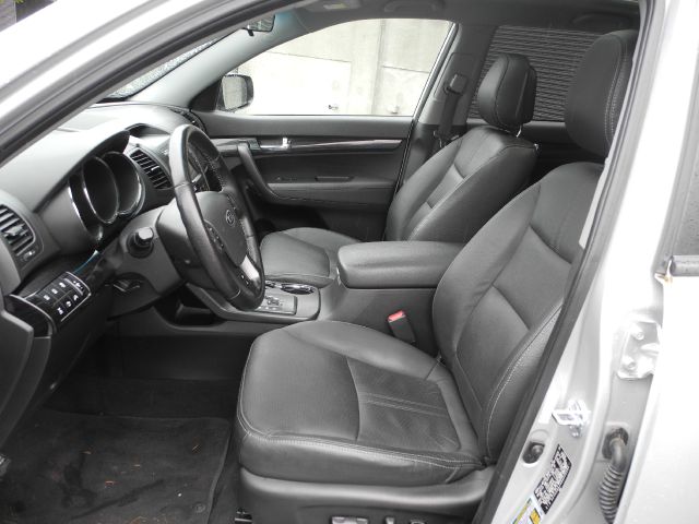 Kia Sorento 2011 photo 7