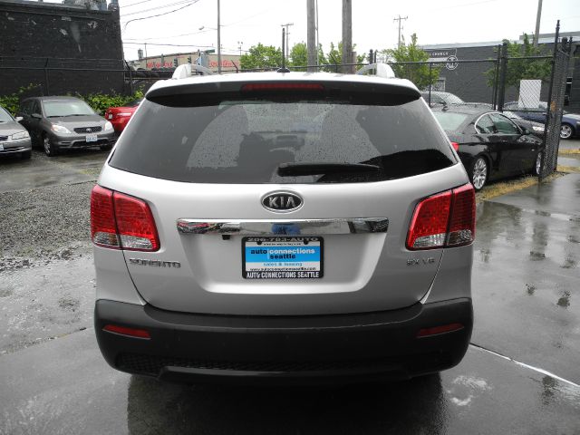 Kia Sorento 2011 photo 9