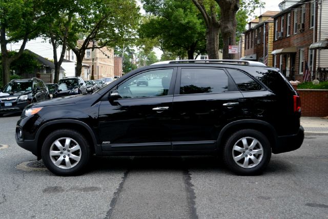 Kia Sorento 2011 photo 4