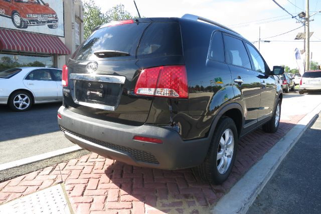 Kia Sorento 2011 photo 10