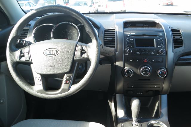 Kia Sorento 2011 photo 5