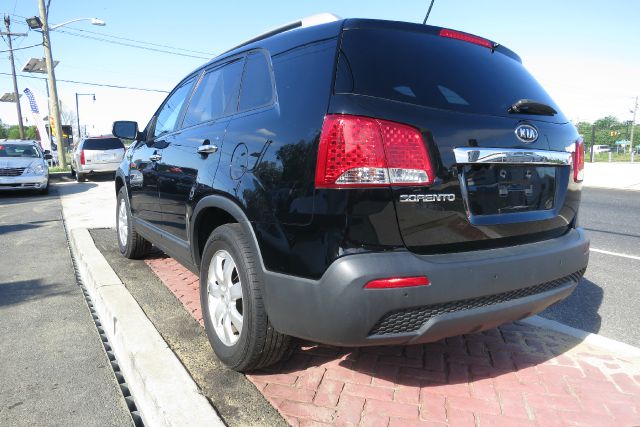 Kia Sorento 2011 photo 8