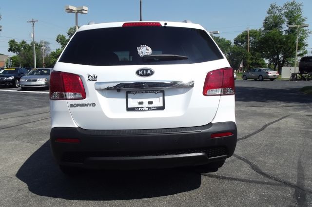 Kia Sorento 2011 photo 7