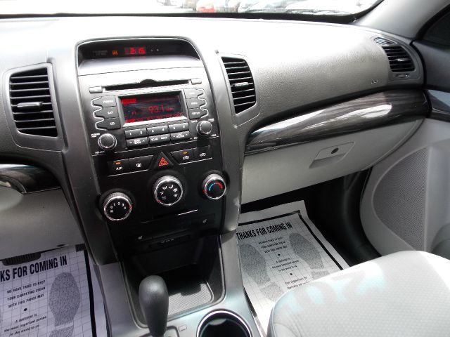 Kia Sorento 2011 photo 34