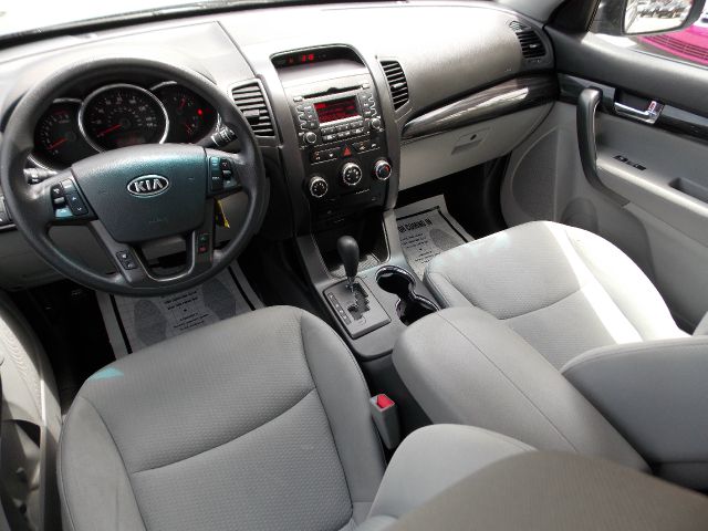 Kia Sorento 2011 photo 38