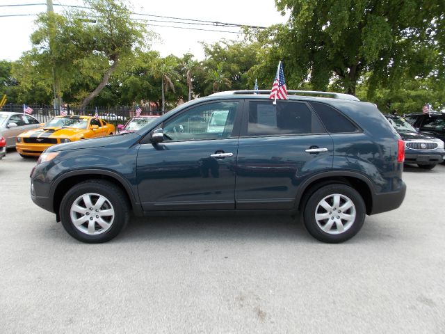 Kia Sorento 2011 photo 4