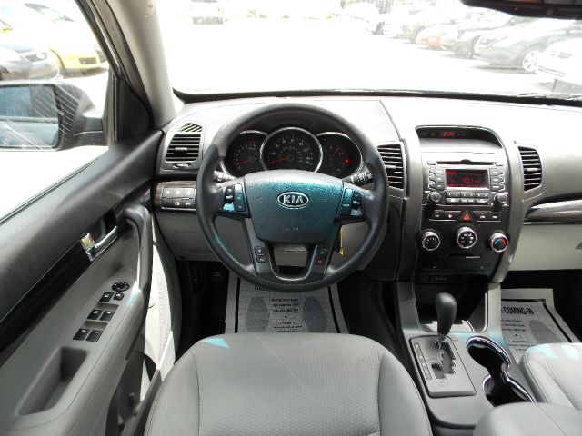 Kia Sorento 2011 photo 44