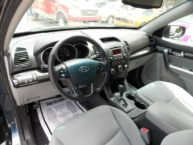 Kia Sorento 2011 photo 47