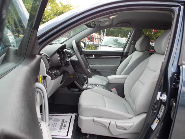 Kia Sorento 2011 photo 54