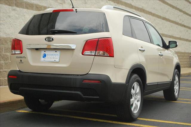 Kia Sorento 2011 photo 1