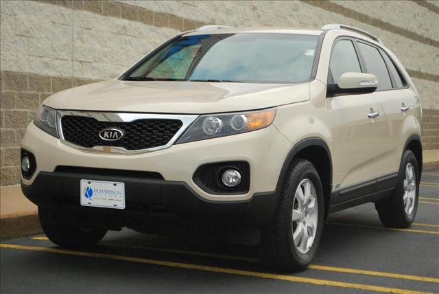 Kia Sorento 2011 photo 4