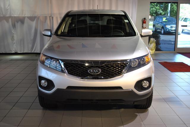 Kia Sorento 2011 photo 3