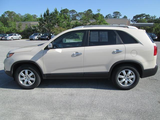 Kia Sorento 2011 photo 4