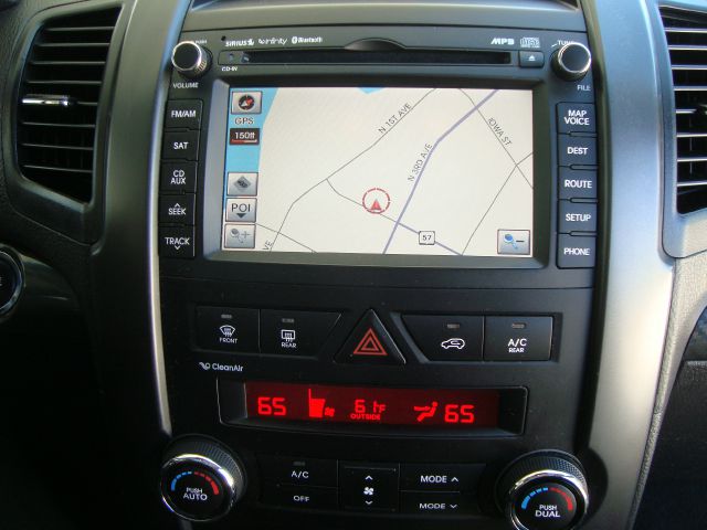 Kia Sorento 2011 photo 15