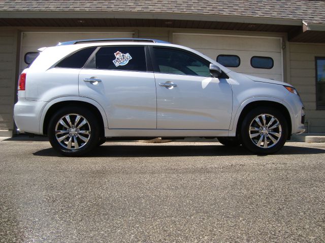 Kia Sorento 2011 photo 26