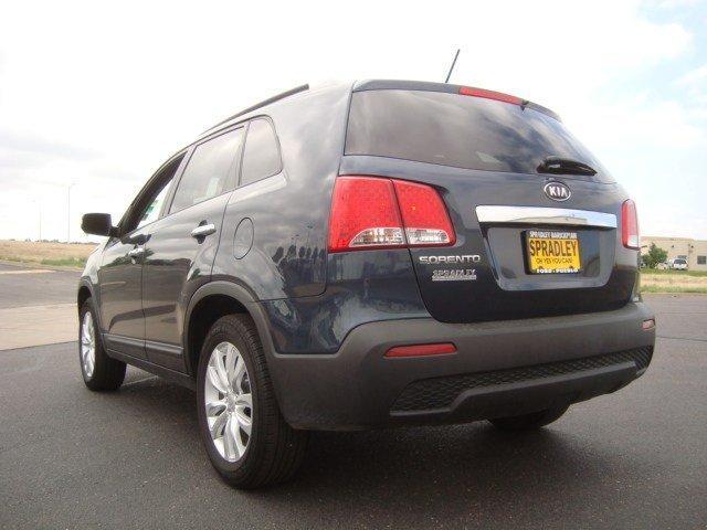 Kia Sorento 2011 photo 1