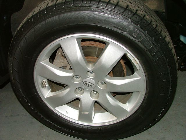 Kia Sorento 2011 photo 2