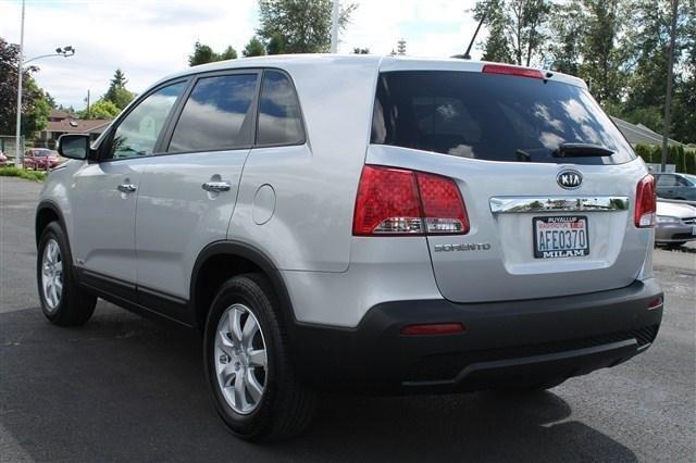 Kia Sorento 2011 photo 20