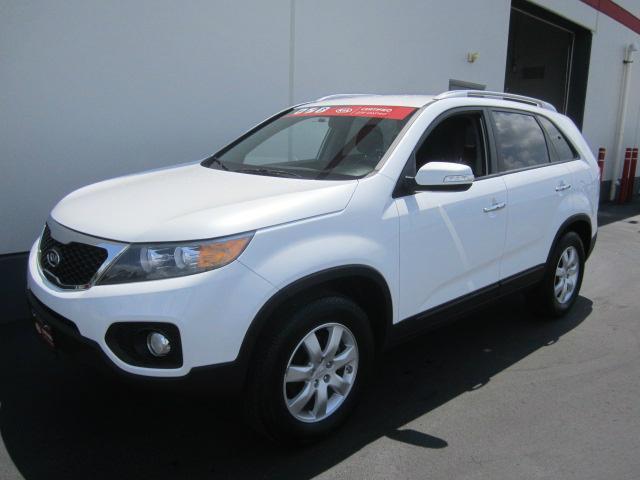 Kia Sorento 2011 photo 1