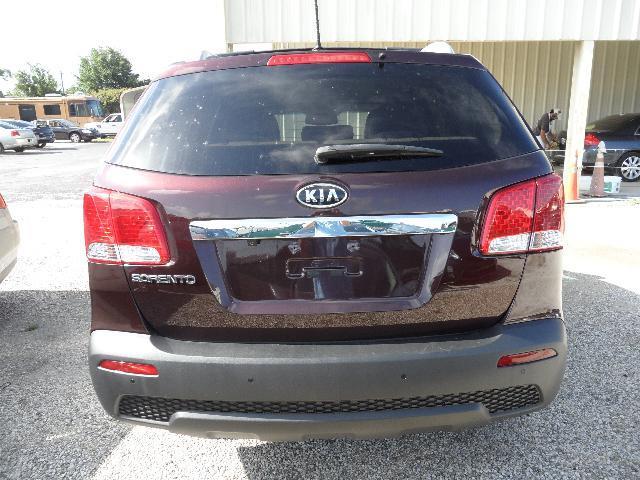 Kia Sorento 2011 photo 4