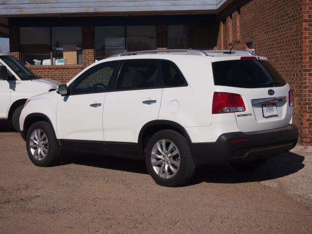 Kia Sorento 2011 photo 3