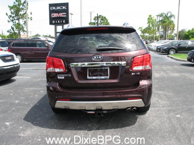 Kia Sorento 2011 photo 1