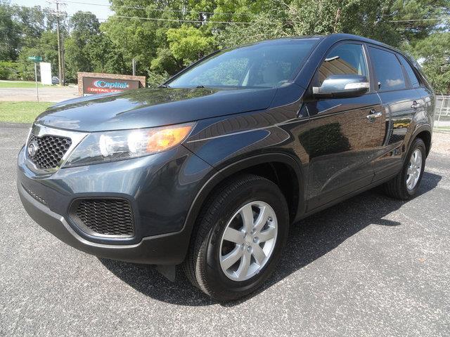 Kia Sorento 2011 photo 2