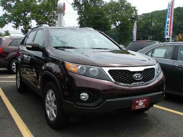 Kia Sorento 2011 photo 2