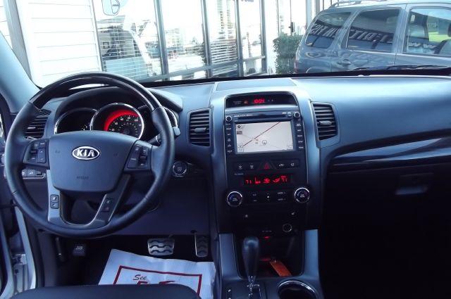 Kia Sorento 2012 photo 3