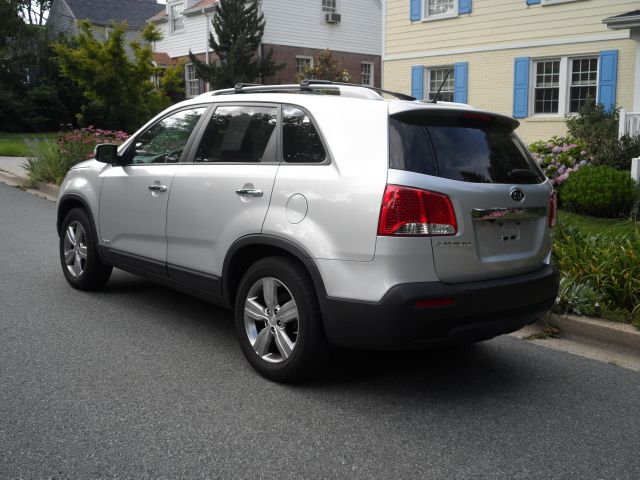 Kia Sorento GT Moonroof SUV