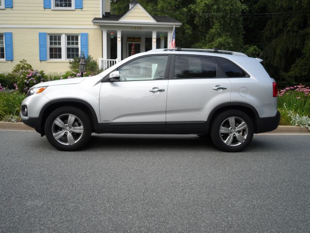 Kia Sorento 2012 photo 2