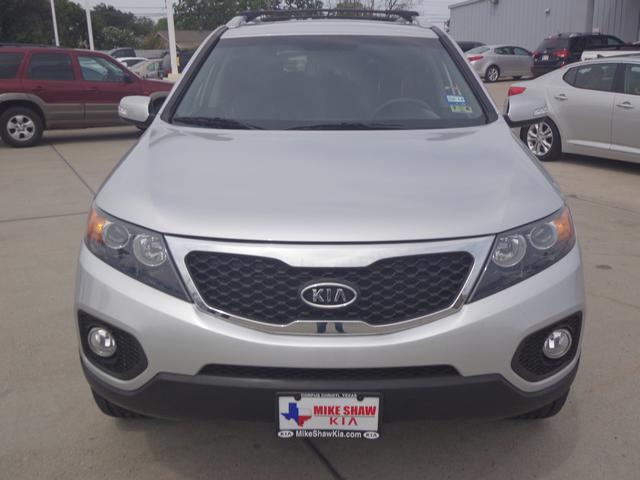 Kia Sorento 2012 photo 2