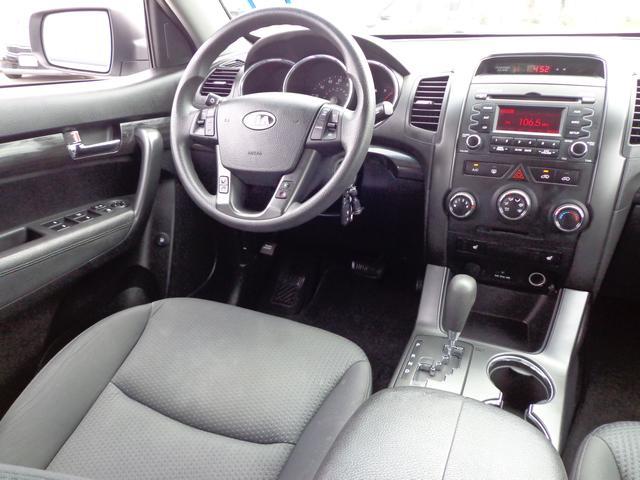 Kia Sorento 2012 photo 4