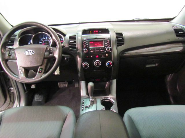 Kia Sorento 2012 photo 1