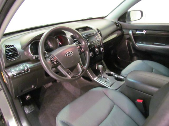 Kia Sorento 2012 photo 31