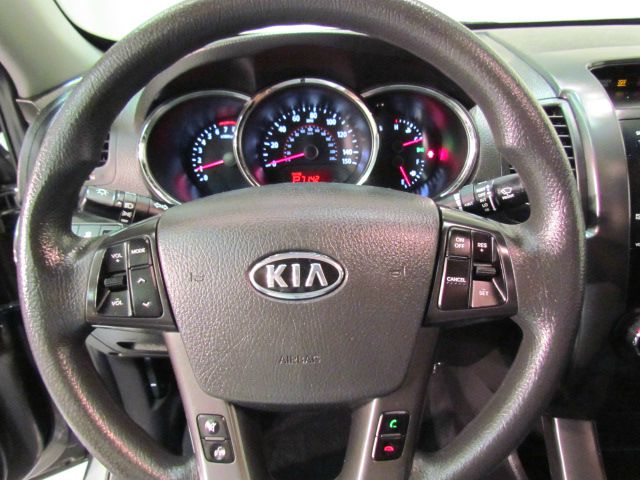 Kia Sorento 2012 photo 6