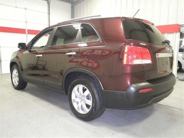 Kia Sorento 2012 photo 2