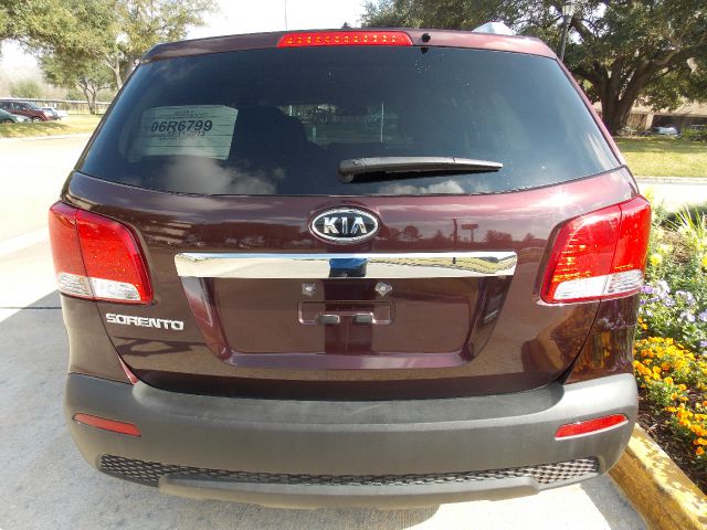 Kia Sorento 2013 photo 13