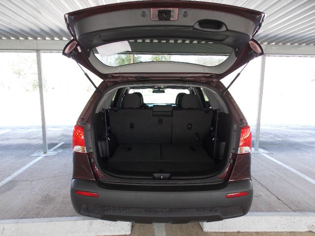 Kia Sorento 2013 photo 21