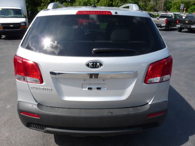 Kia Sorento 2013 photo 2