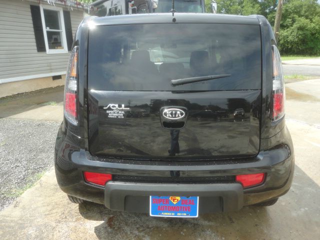 Kia Soul 2010 photo 1