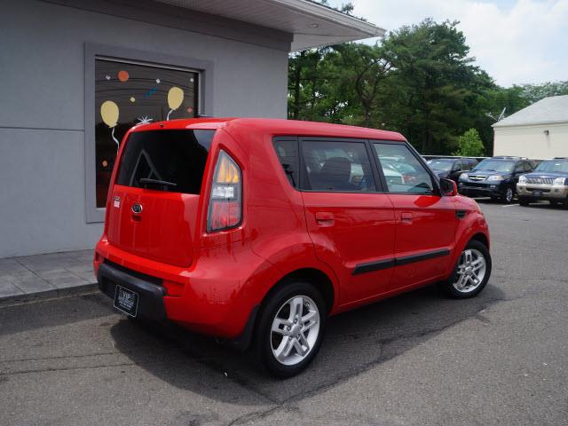 Kia Soul 2010 photo 1