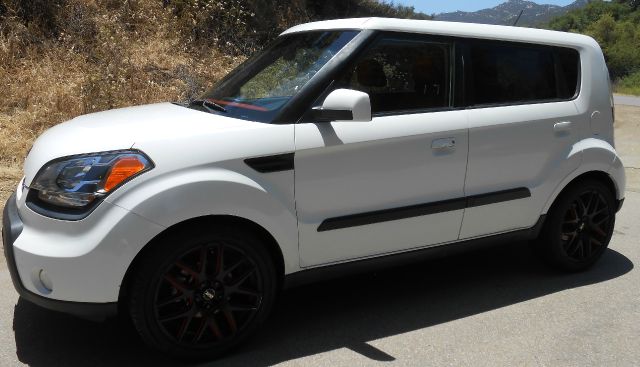 Kia Soul 2010 photo 2