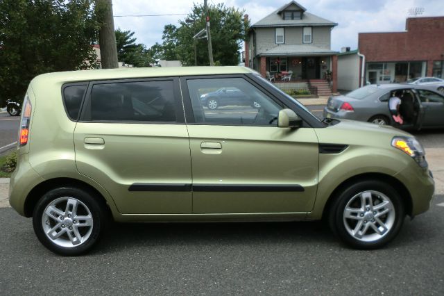 Kia Soul 2010 photo 1