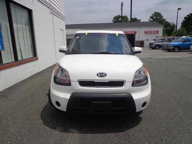 Kia Soul 2010 photo 2