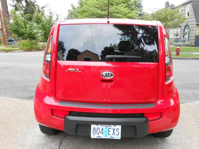 Kia Soul 2010 photo 1